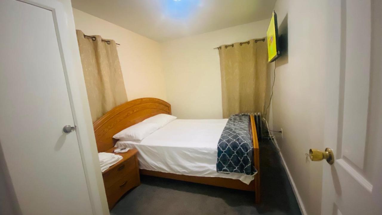 Minutes From Jfk, Beautiful Home With Peaceful, Cosy, Private Room New York Exteriér fotografie
