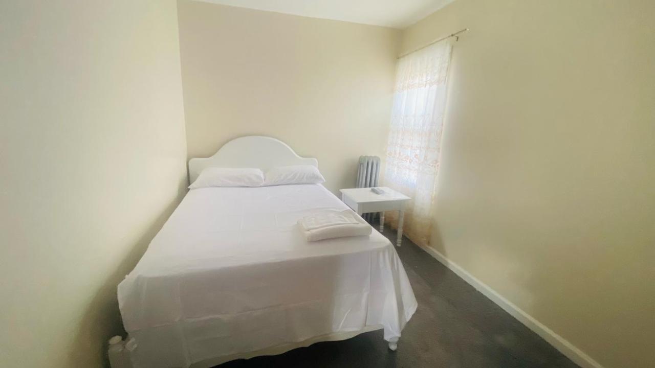 Minutes From Jfk, Beautiful Home With Peaceful, Cosy, Private Room New York Exteriér fotografie